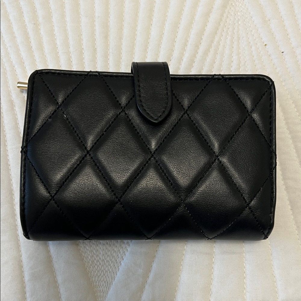 kate spade Quilted Black Leather Compact Wallet with Gold Logo - Picture 4 of 9
